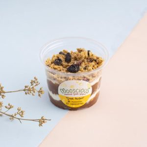 Mooscious Greek Parfait Apple Cinnamon Crumble dengan Granola - 205 gr