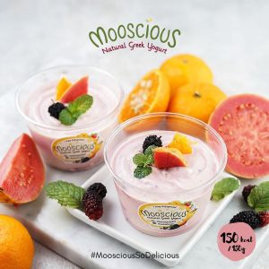 Mooscious Natural Homemade Greek Yogurt Tropical Fruits