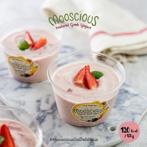 Mooscious Natural Homemade Greek Yogurt Strawberry